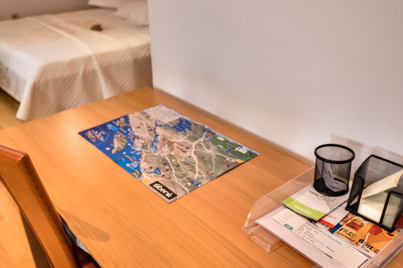 Apartamento Studio Maslina Šibenik Exterior foto